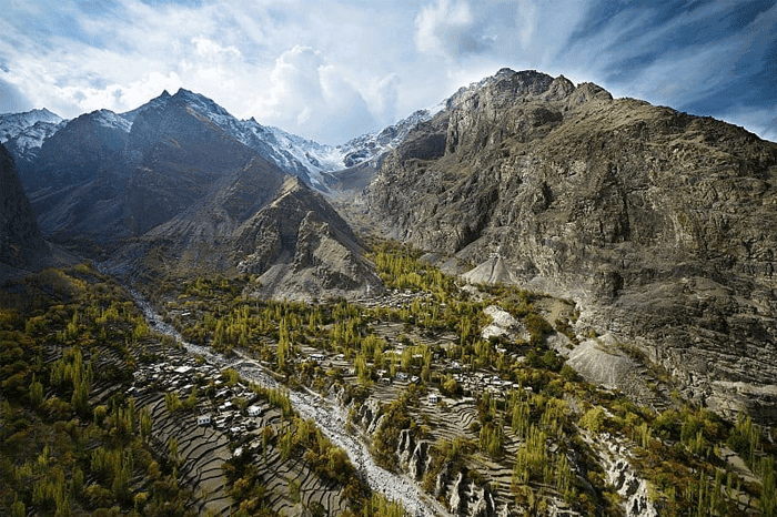 8 Days: Skardu, Chunda Valley, Khaplu, and Deosai Family Tour