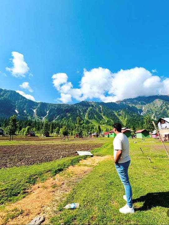 Group tour journey 8